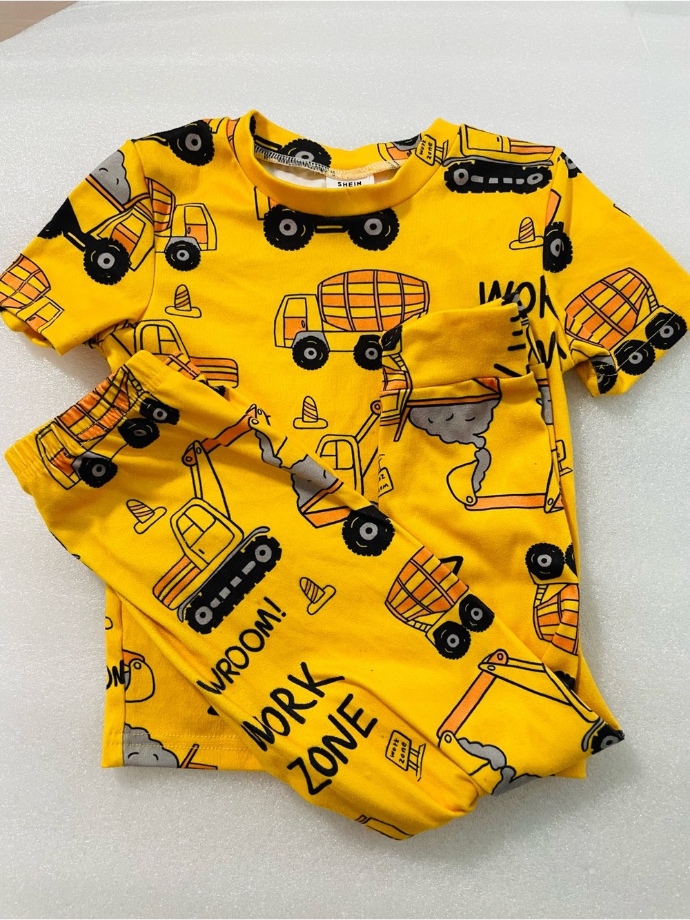 SHEIN Yellow Construction Trucks Short Sleeve Tee